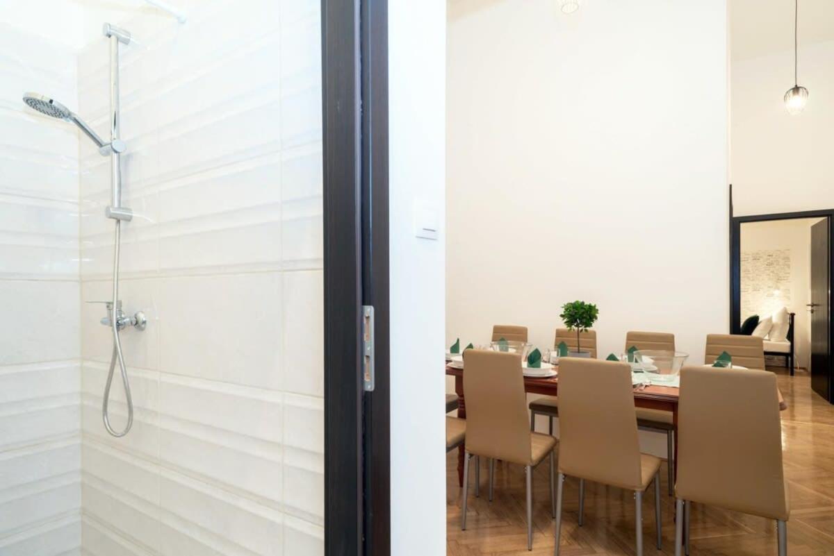 Ultra Central Large Stylish Apartment Budapeşte Dış mekan fotoğraf